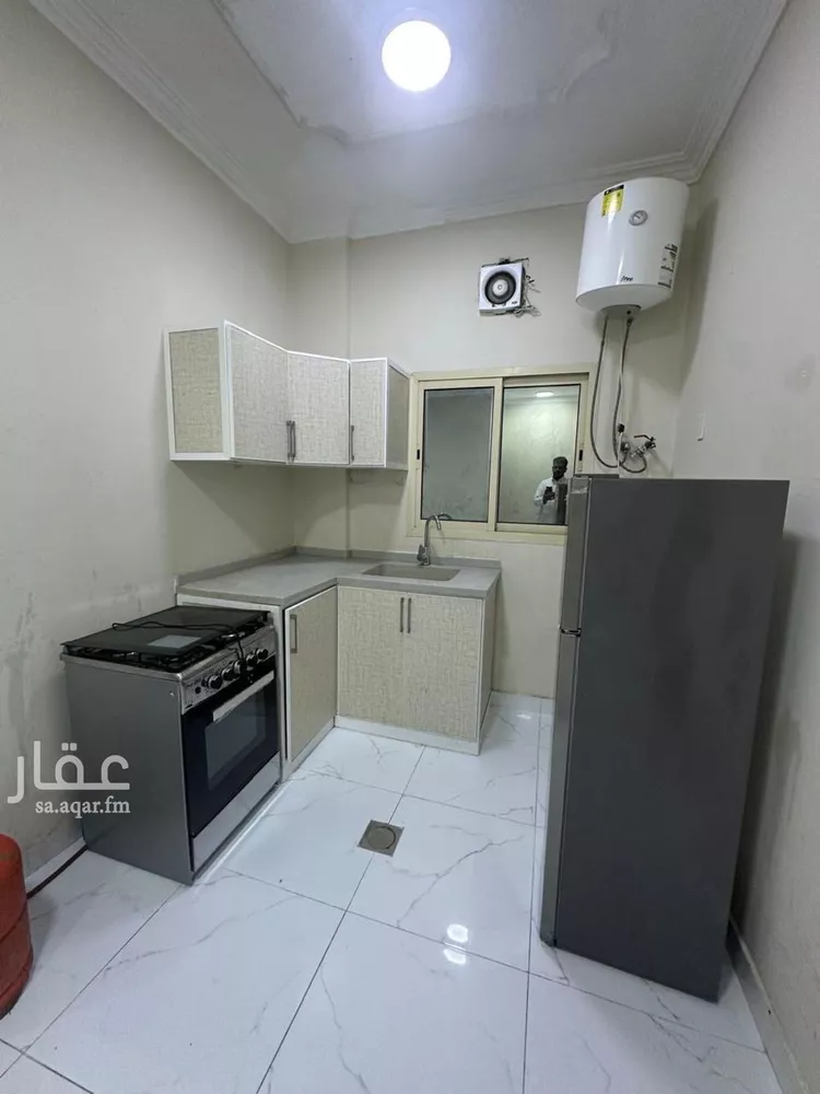 شقة للإيجار في شارع اليرموك, حي العقربية, مدينة الخبر, المنطقة الشرقية 6