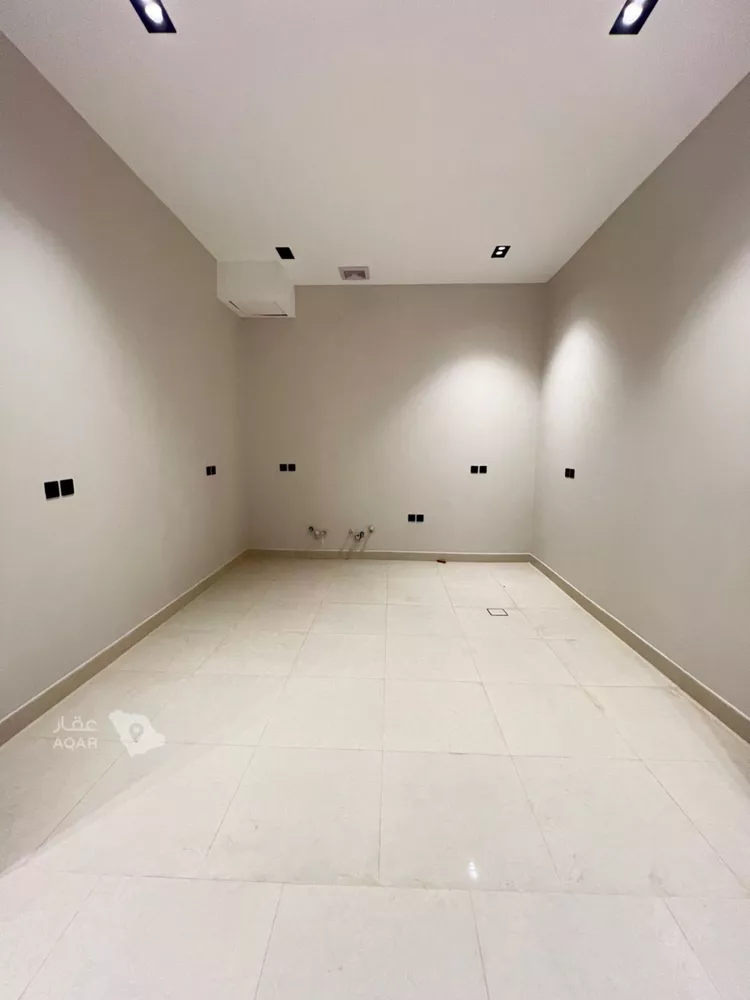 Floor for Rent in Riyadh Al Yarmouk 8