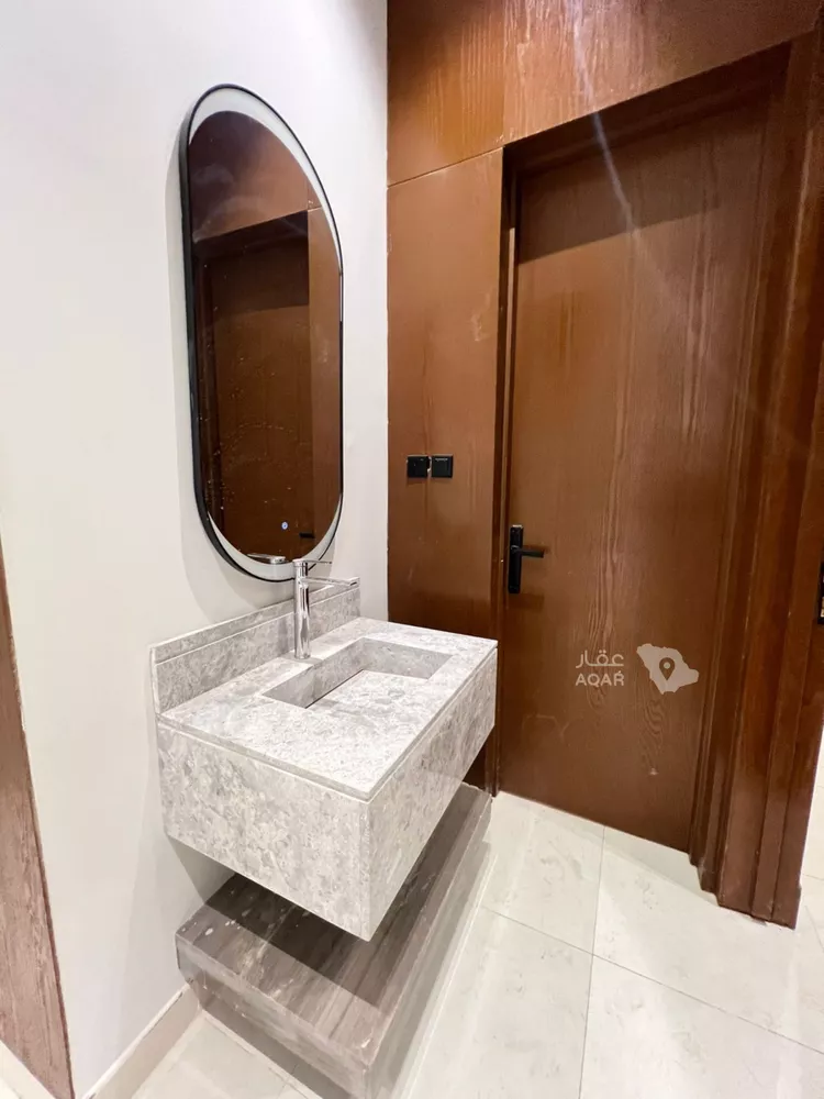 Floor for Rent in Riyadh Al Yarmouk 9