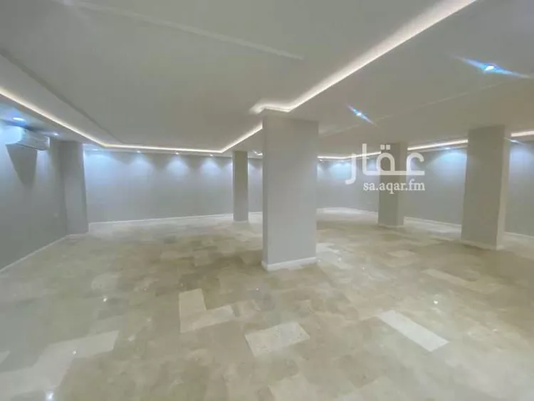 فيلا للإيجار في شارع عبدالعزيز الخويطر, حي القيروان, مدينة الرياض, منطقة الرياض صورة 2