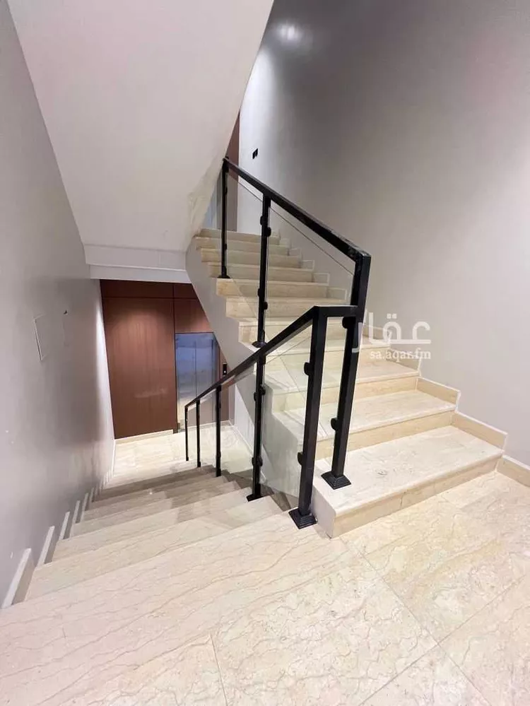 Floor for Rent in Riyadh Al Yarmouk صورة 3