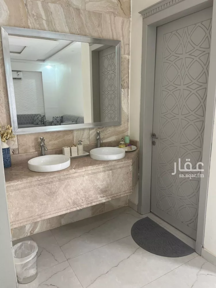 فيلا للبيع في شارع رقم 40, حي ظهرة لبن, مدينة الرياض, منطقة الرياض صورة 5