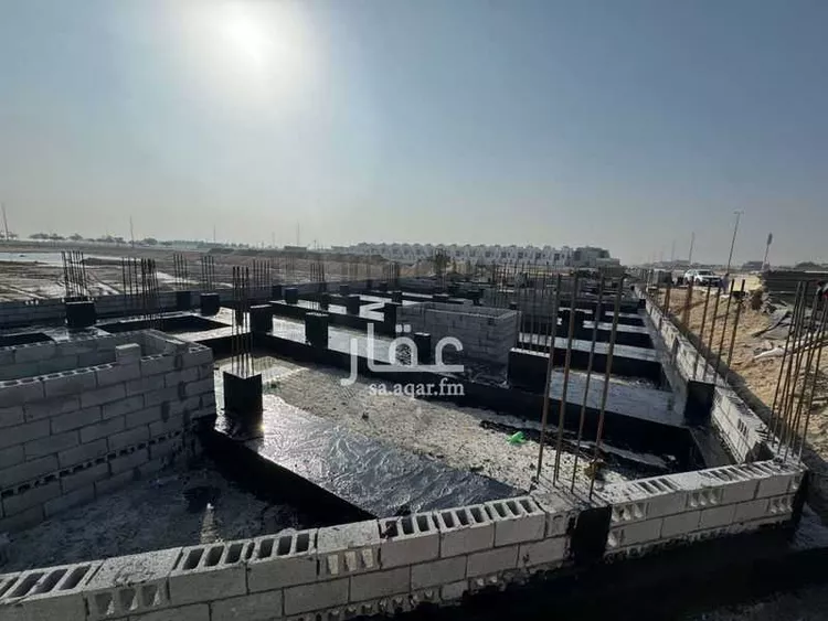 فيلا للبيع في شارع عبدالرحمن بن كعب الانصاري, حي الأمواج, مدينة الخبر, المنطقة الشرقية صورة 2