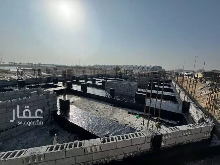 فيلا للبيع في شارع عبدالرحمن بن كعب الانصاري, حي الأمواج, مدينة الخبر, المنطقة الشرقية صورة 2