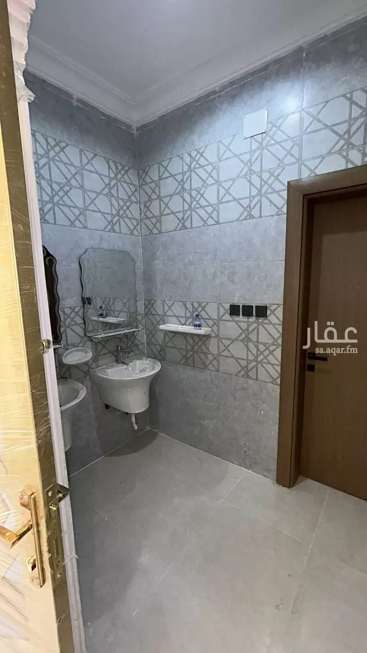 فيلا للبيع في شارع 833541, حي القسوم, مدينة احد المسارحه, منطقة جازان صورة 2