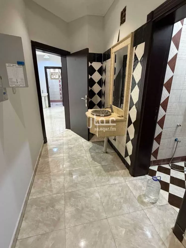 شقة للبيع في شارع قرطاجة, حي بدر, مدينة الرياض, منطقة الرياض صورة 2