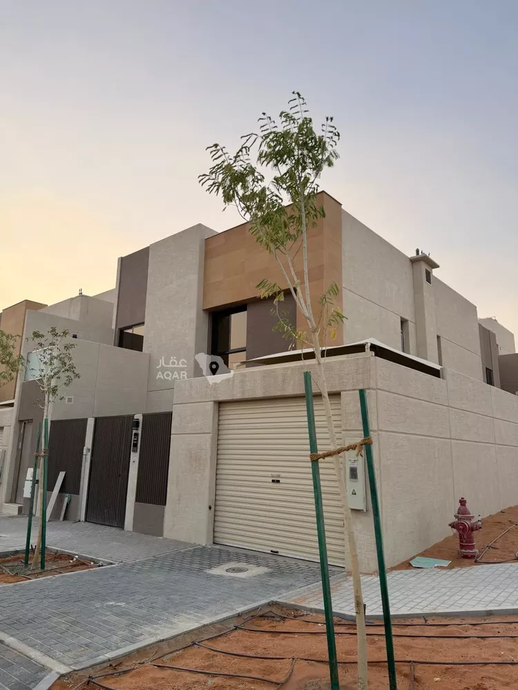 فيلا للإيجار في حي مطار الملك خالد الدولي ، الرياض ، منطقة الرياض