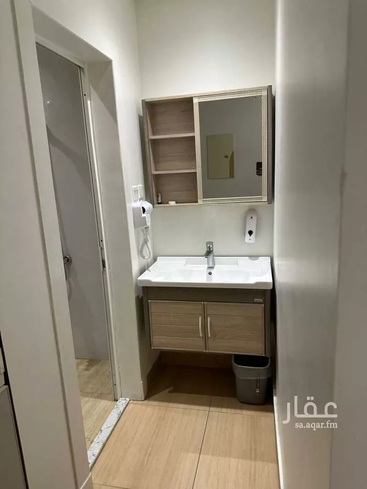 شقة للإيجار في شارع القرية العليا, حي الحمراء, مدينة الخبر, المنطقة الشرقية صورة 4