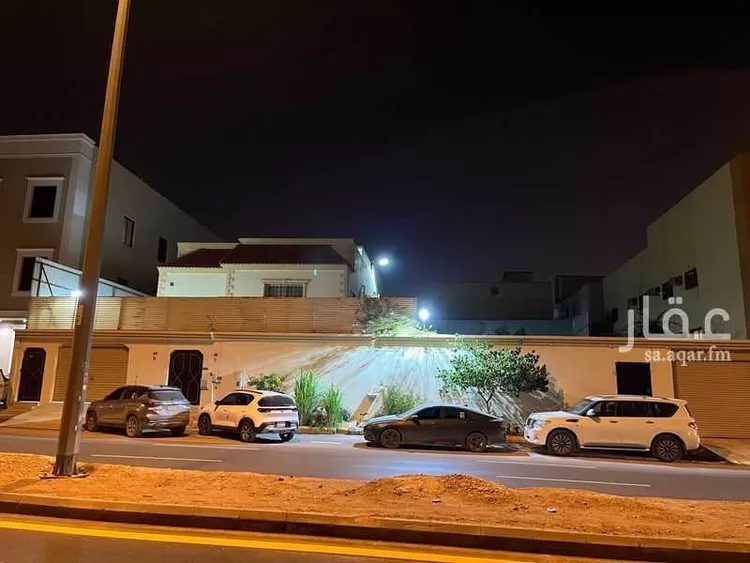 فيلا للبيع في شارع سكاكا, حي ظهرة لبن, مدينة الرياض, منطقة الرياض صورة 2