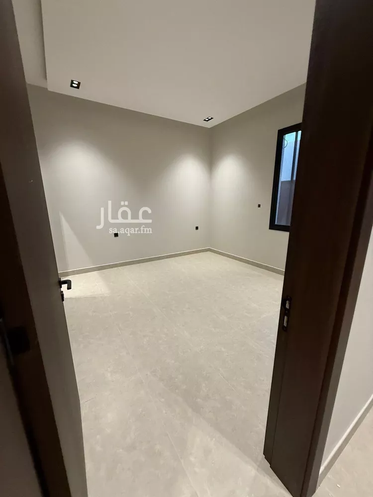 فيلا للبيع في شارع الساحل, حي الرمال, مدينة الرياض, منطقة الرياض صورة 4