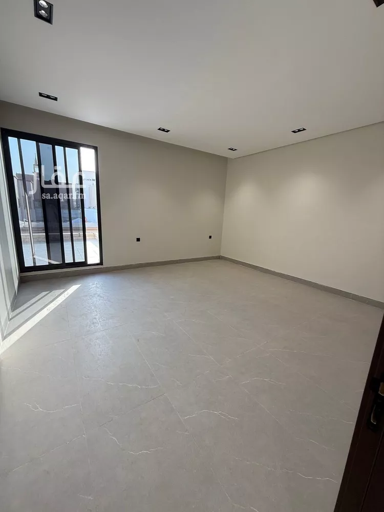 دور للبيع في شارع العينين, حي إشبيلية, مدينة الرياض, منطقة الرياض صورة 4