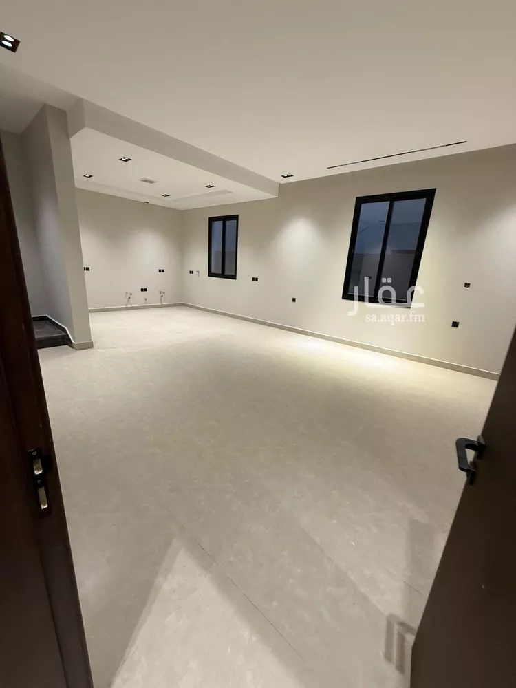 فيلا للبيع في شارع الساحل, حي الرمال, مدينة الرياض, منطقة الرياض صورة 3