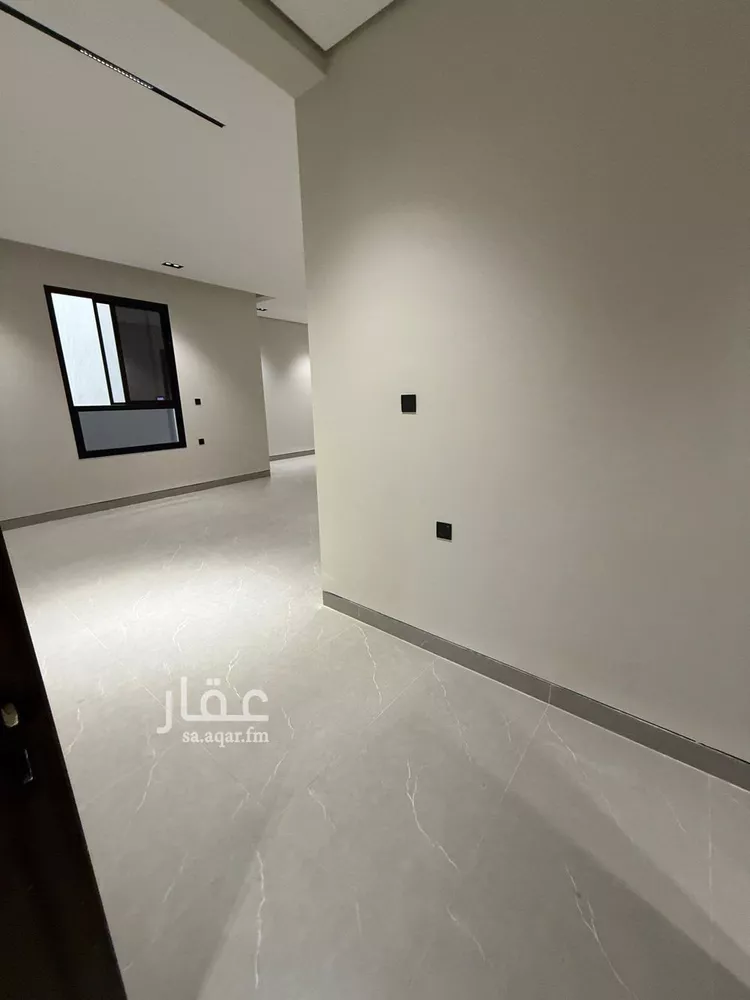 Floor for Sale in Riyadh Ishbiliyah 14