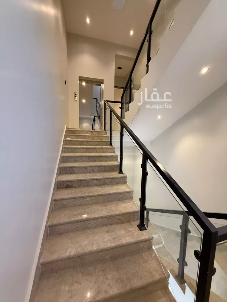Floor for Sale in Riyadh Qurtubah 8