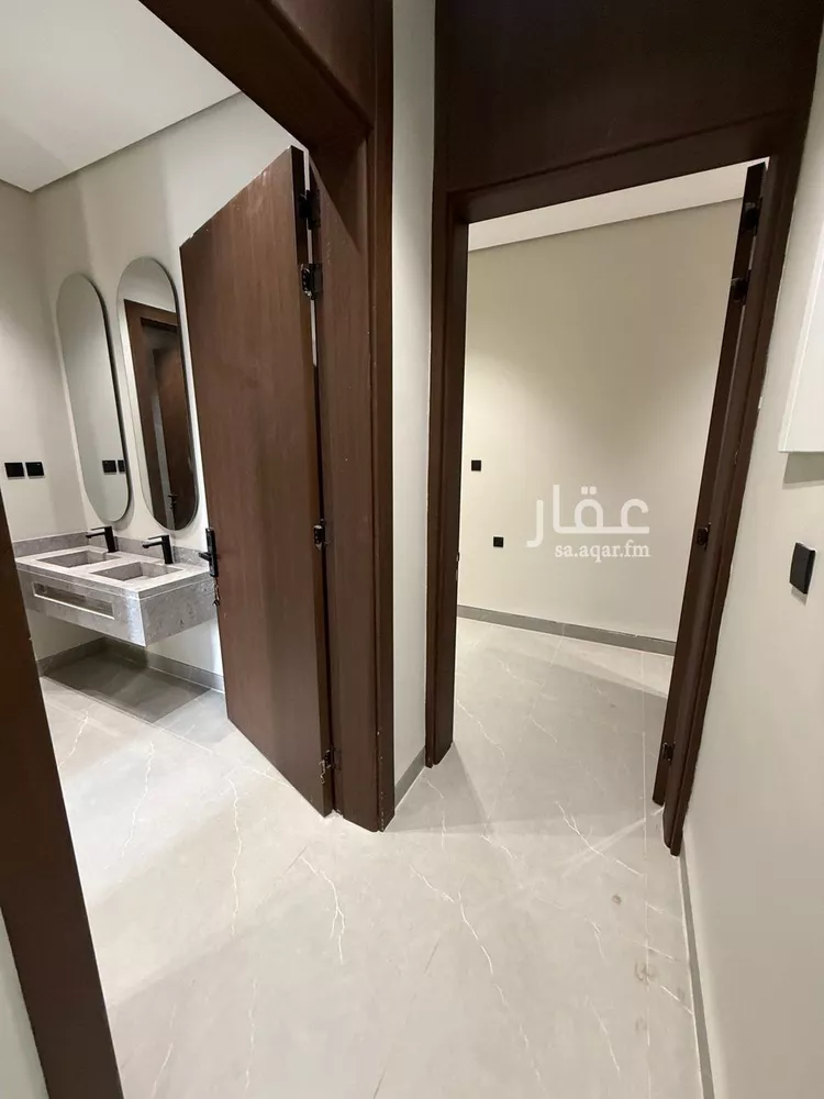 Floor for Sale in Riyadh Ishbiliyah 8