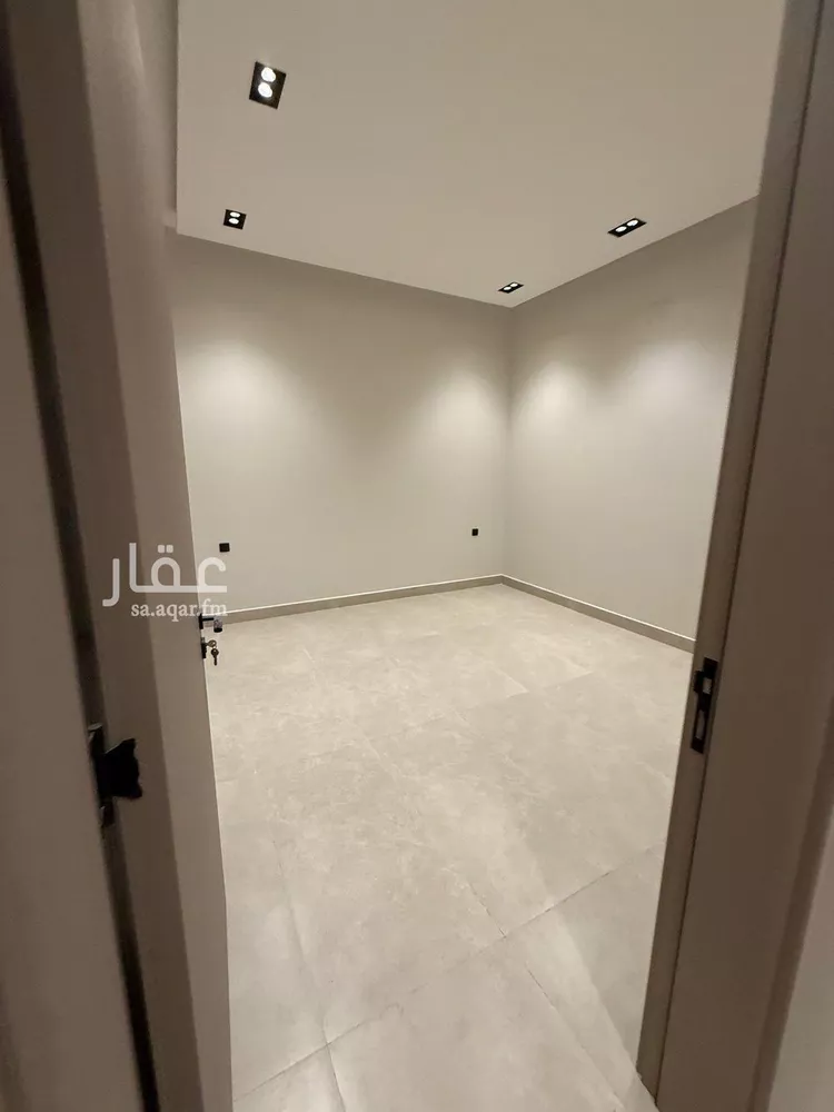 Floor for Sale in Riyadh Qurtubah 13