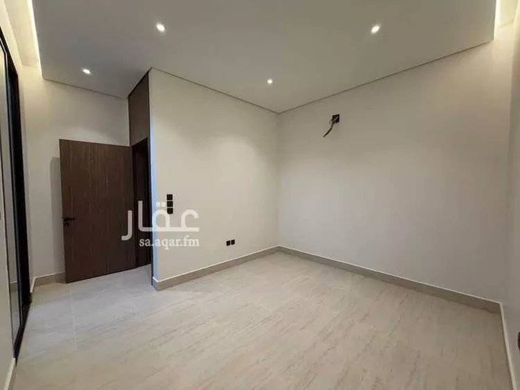 Floor for Sale in Riyadh As Sahafah 19