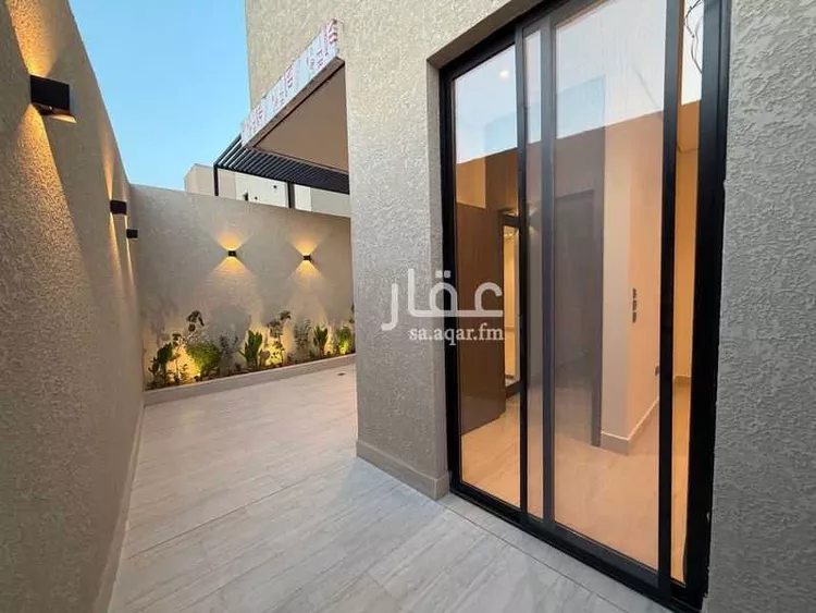Floor for Sale in Riyadh As Sahafah 14