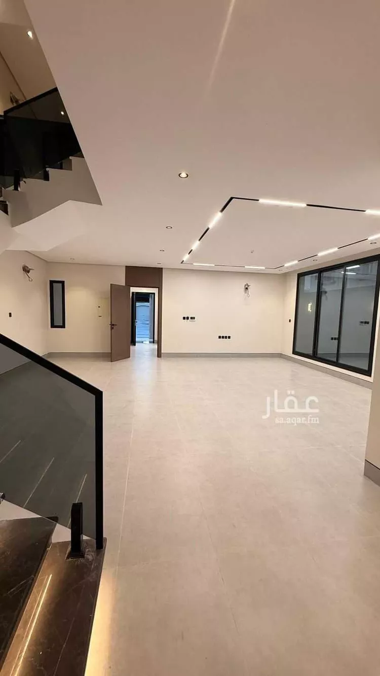 فيلا للبيع في شارع 841 ضاحية الملك فهد, حي ضاحية الملك فهد, مدينة الدمام, المنطقة الشرقية 8