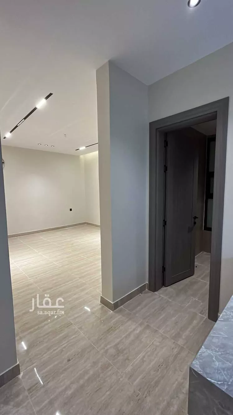 شقة للبيع في شارع العزير, حي الشعلة, مدينة الدمام, المنطقة الشرقية صورة 4