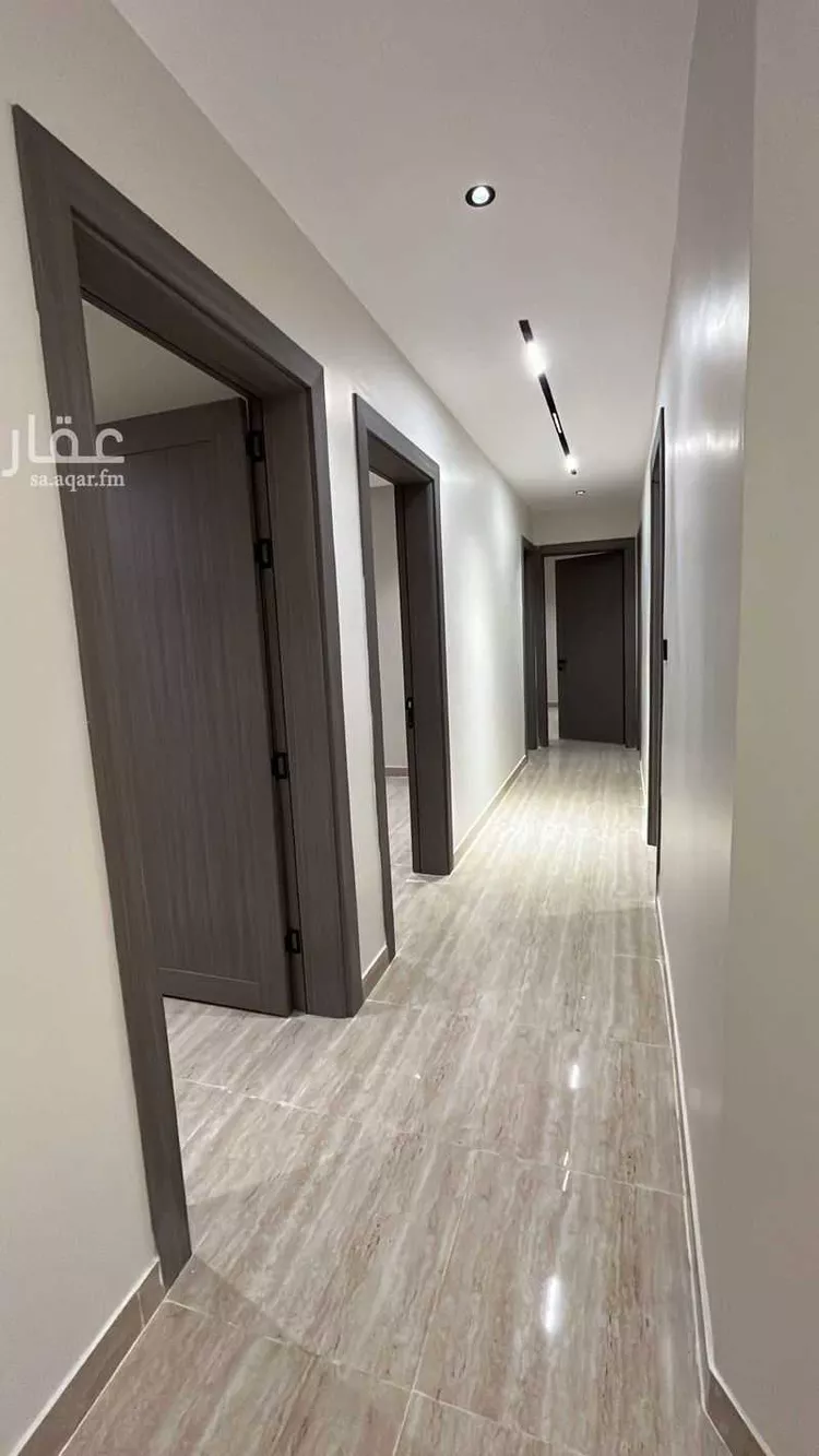 Apartment for Sale in Dammam Ash Shulah 7