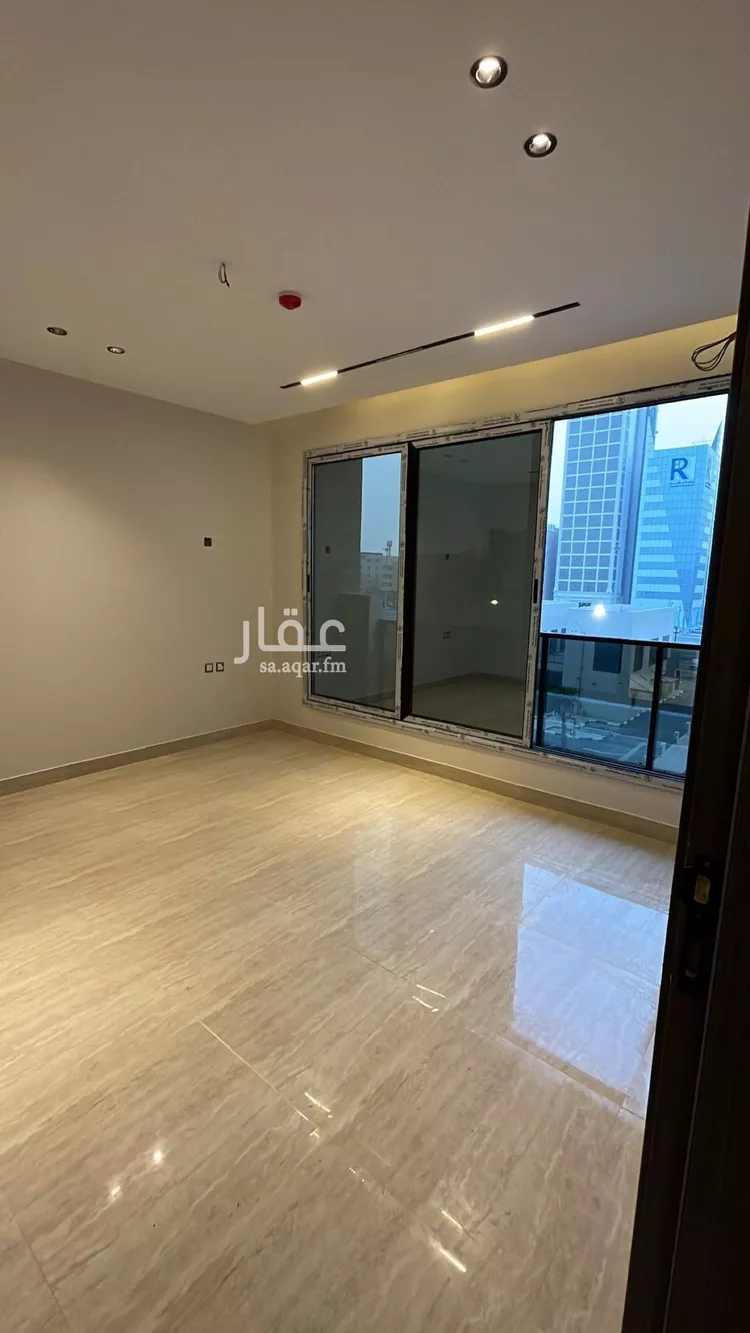 شقة للبيع في شارع طريق الامير محمد بن فهد الفرعي, حي المنتزة, مدينة الدمام, المنطقة الشرقية صورة 5