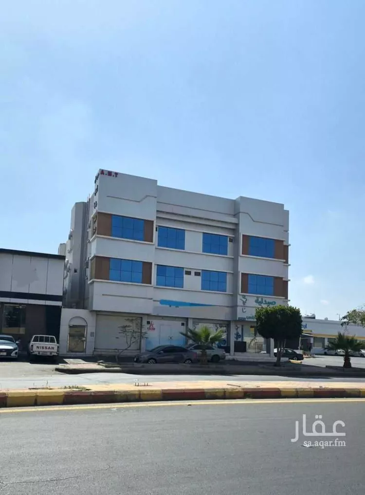 عمارة للإيجار في شارع طريق الملك فهد, حي الأمجاد, مدينة خميس مشيط, منطقة عسير صورة 3