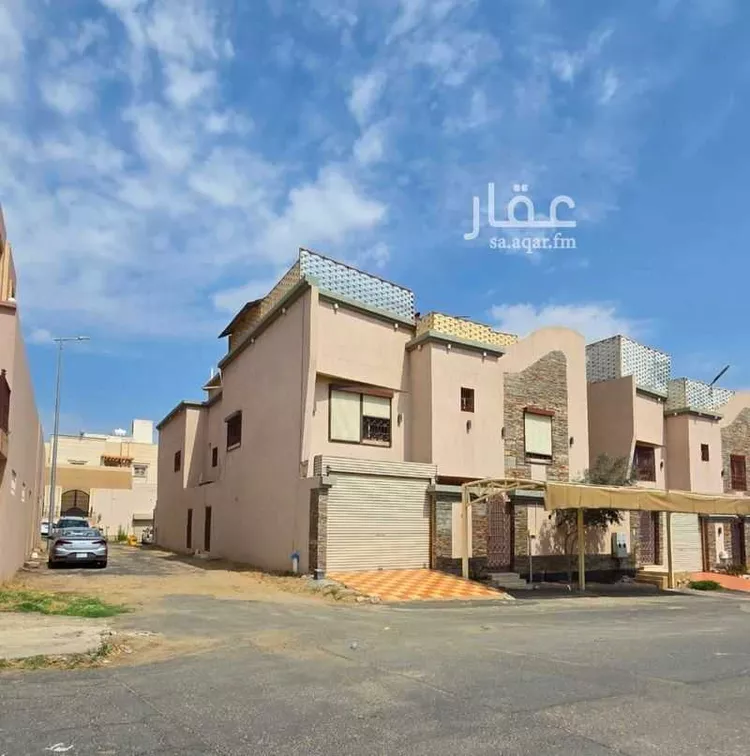 فيلا للبيع في شارع عامر البدري, حي الجامعيين, مدينة خميس مشيط, منطقة عسير صورة 2