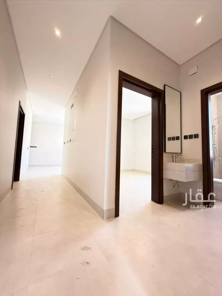 شقة للبيع في شارع شقيق بن سلمة, حي العرين, مدينة أبها, منطقة عسير صورة 4