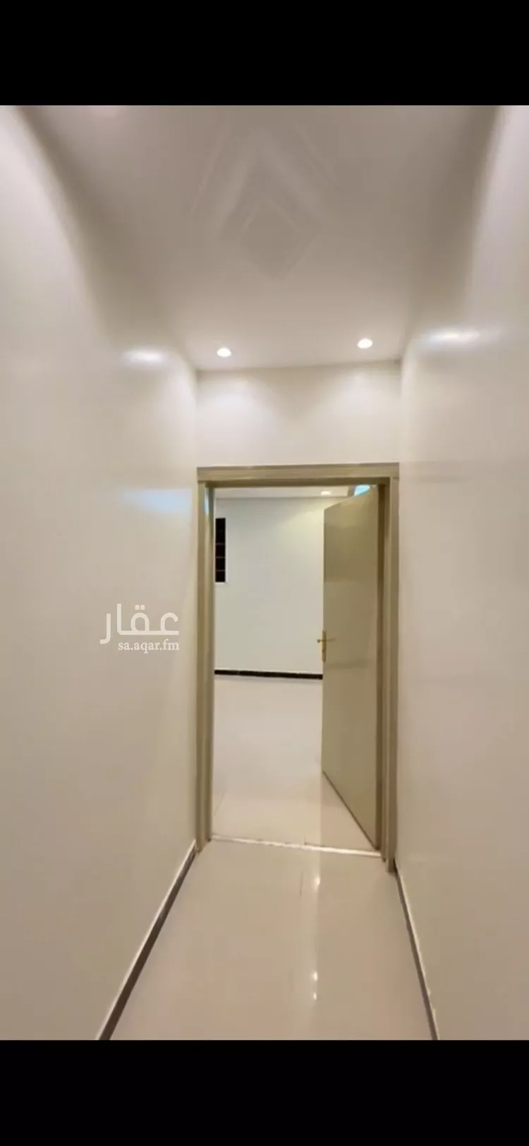فيلا للإيجار في شارع خارجة بن سعيد, حي الرمال, مدينة الرياض, منطقة الرياض