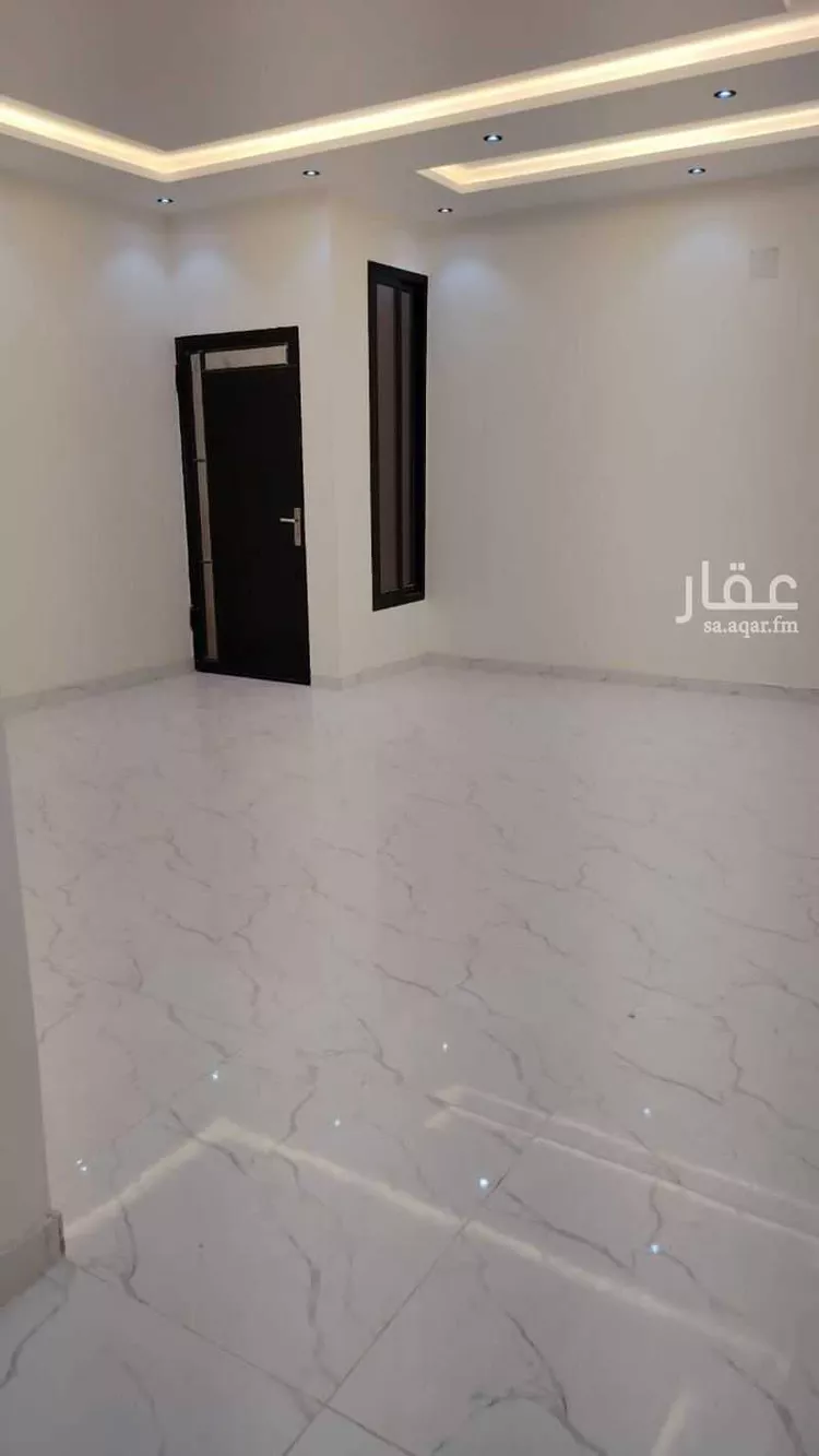 دور للبيع في شارع رقم 42, حي الندوة, مدينة الرياض, منطقة الرياض صورة 3