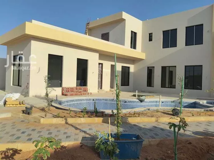 Villa for Sale in Al Muzahimiyah Al GhatGhat