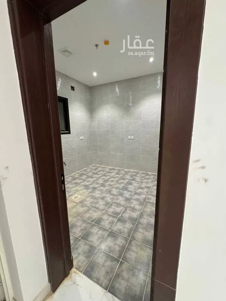عمارة للإيجار في شارع يحيى القرشي ، حي الشرق ، الرياض ، منطقة الرياض صورة 2
