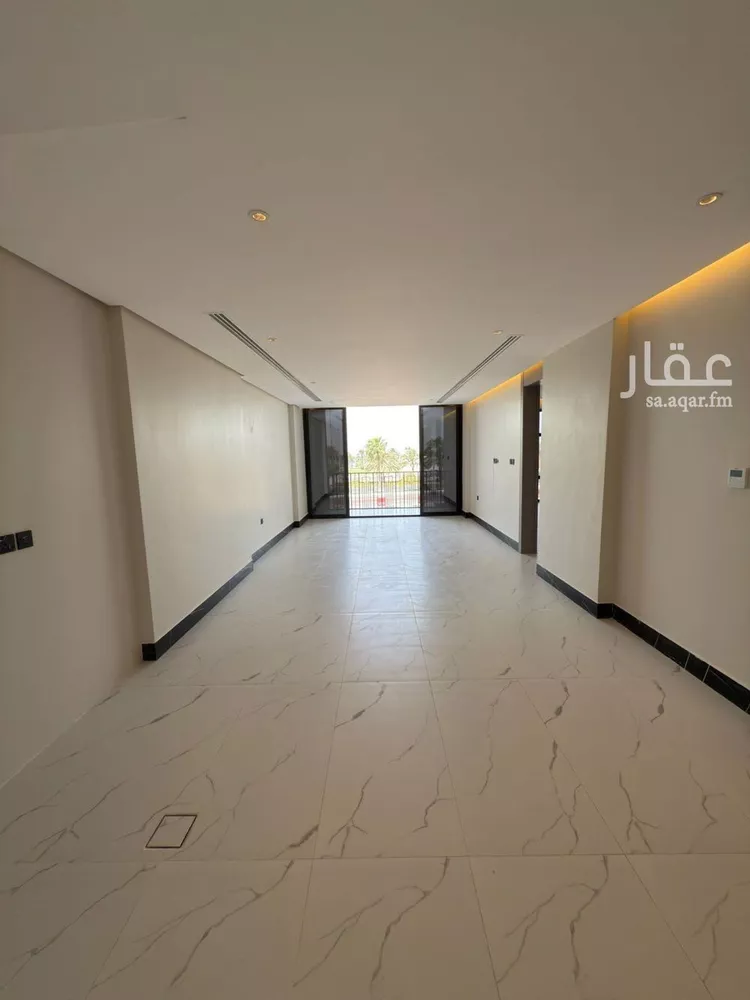 شقة للبيع في شارع الملك عبد الله بن عبدالعزيز, حي الشاطئ الغربي, مدينة الدمام, المنطقة الشرقية صورة 2