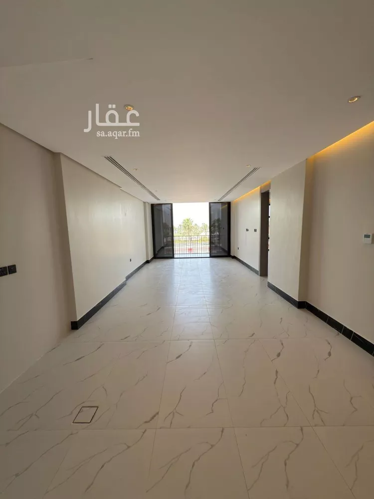 شقة للبيع في شارع الملك عبد الله بن عبدالعزيز, حي الشاطئ الغربي, مدينة الدمام, المنطقة الشرقية