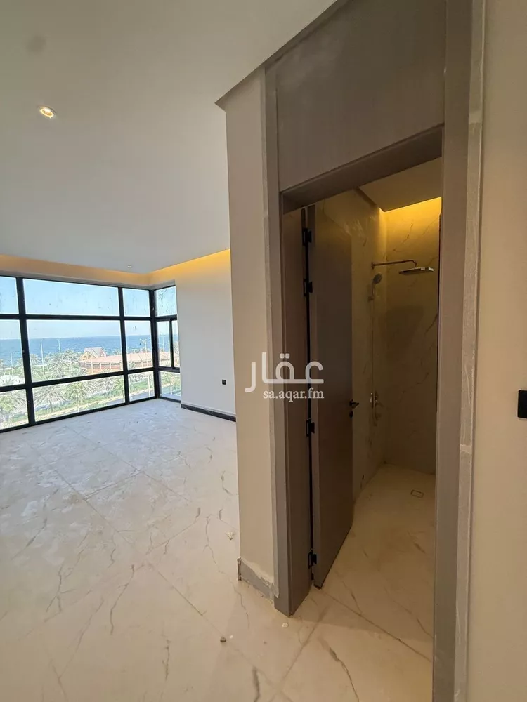 شقة للبيع في شارع الملك عبد الله بن عبدالعزيز, حي الشاطئ الغربي, مدينة الدمام, المنطقة الشرقية صورة 2