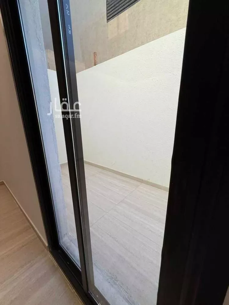 دور للبيع في شارع محمد علوي مالكي, حي عكاظ, مدينة الرياض, منطقة الرياض صورة 2