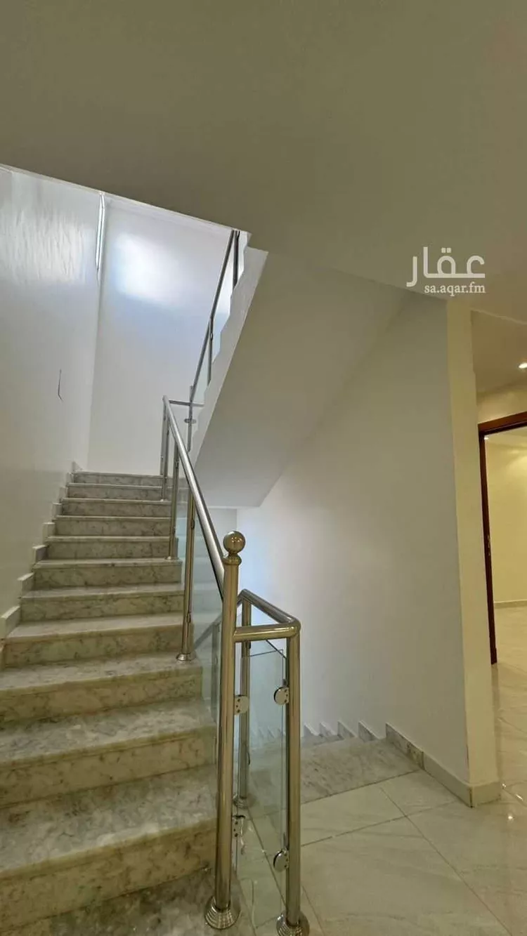 فيلا للبيع في شارع رقم 6, حي وادي لبن, مدينة الرياض, منطقة الرياض صورة 4