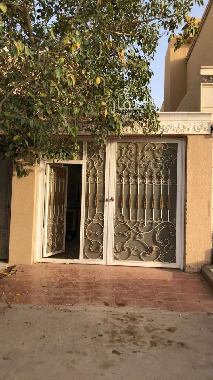 فيلا للإيجار في شارع عبدالملك بن العباس ، حي القيروان ، الرياض ، منطقة الرياض صورة 2