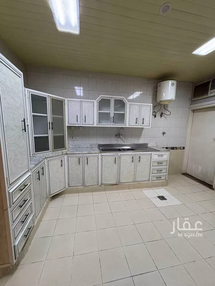 فيلا للإيجار في شارع عبدالمحسن السعدون ، حي المروج ، الرياض ، منطقة الرياض