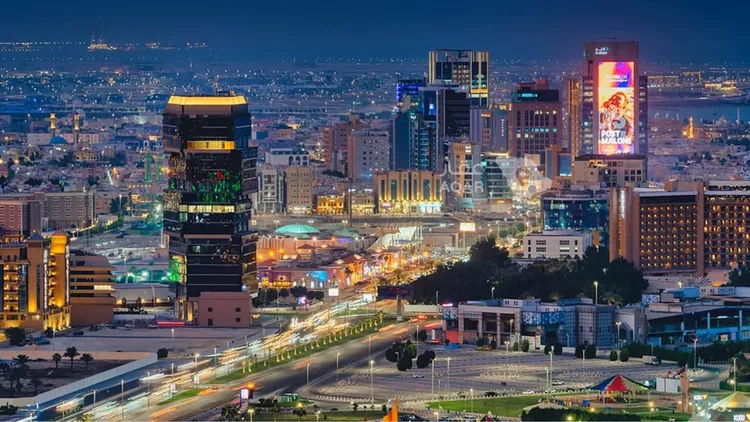 أرض للبيع في شارع الثامن, حي الثقبة, مدينة الخبر, المنطقة الشرقية