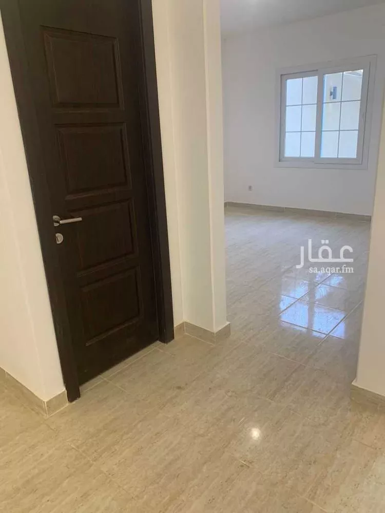 فيلا للإيجار في شارع عمر بن عبدالله قاضي, حي مطار الملك خالد الدولي, مدينة الرياض, منطقة الرياض صورة 5