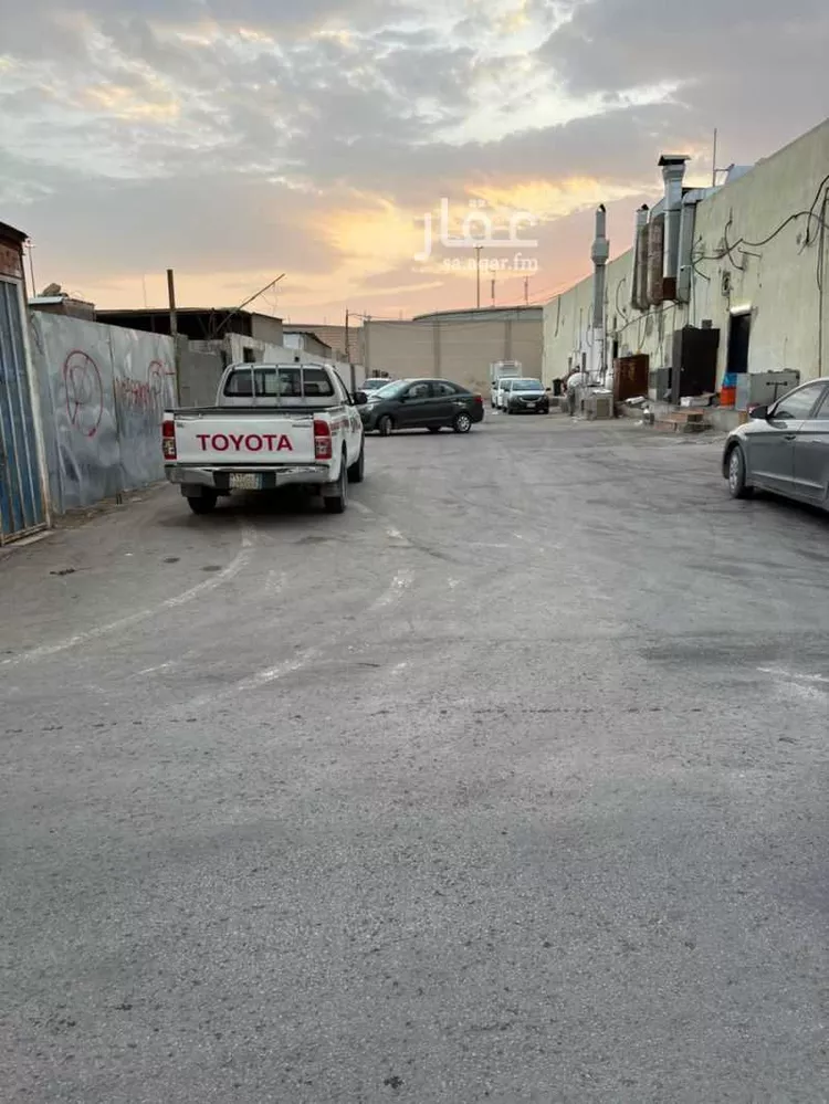 عمارة للبيع في شارع المدينه المنوره, حي السويدي الغربي, مدينة الرياض, منطقة الرياض صورة 4