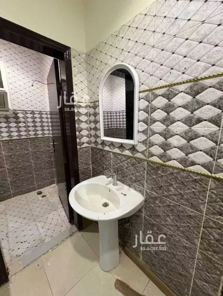 شقة للإيجار في شارع دوما, حي العريجاء الأوسط, مدينة الرياض, منطقة الرياض صورة 2