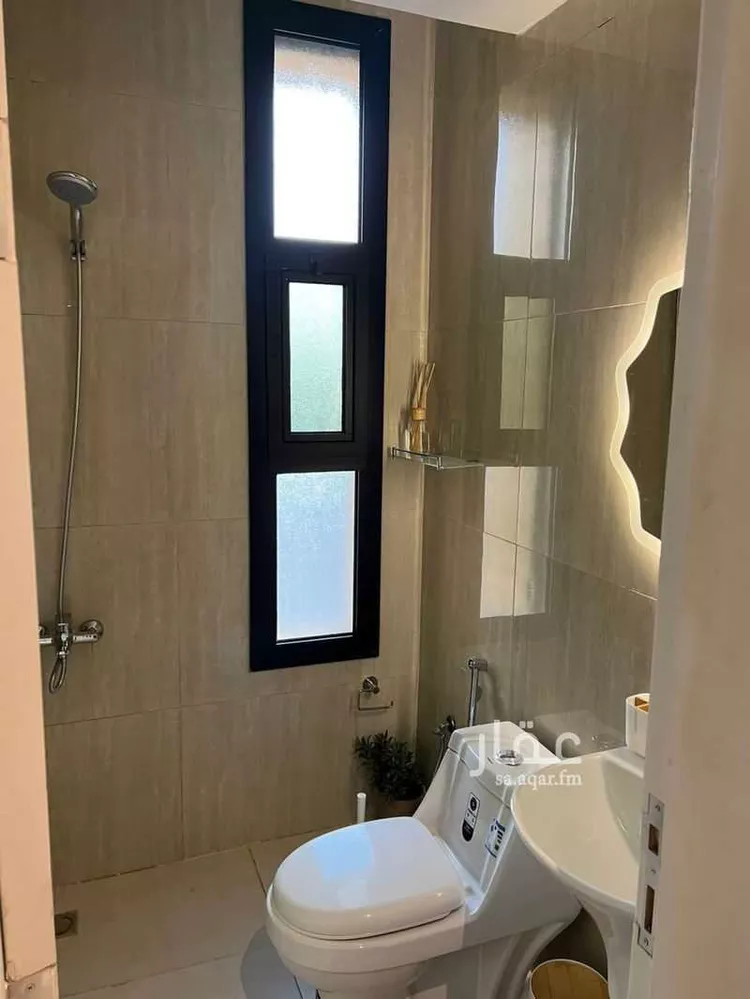 شقة للبيع في شارع عبدالله بن قيس, حي إشبيلية, مدينة الرياض, منطقة الرياض صورة 4
