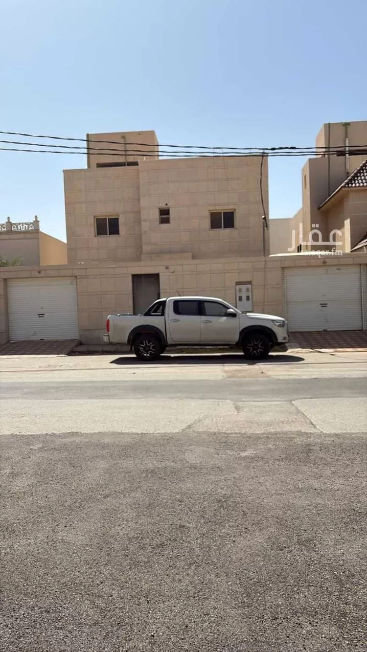 فيلا للبيع في شارع وهب بن زمعه التميمى, حي الجامعيين, مدينة المجمعة, منطقة الرياض صورة 2