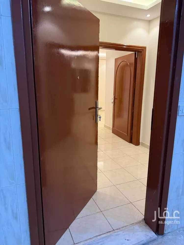 شقة للإيجار في شارع ابي سفيان بن حرب, حي مغرزات, مدينة الرياض, منطقة الرياض صورة 4