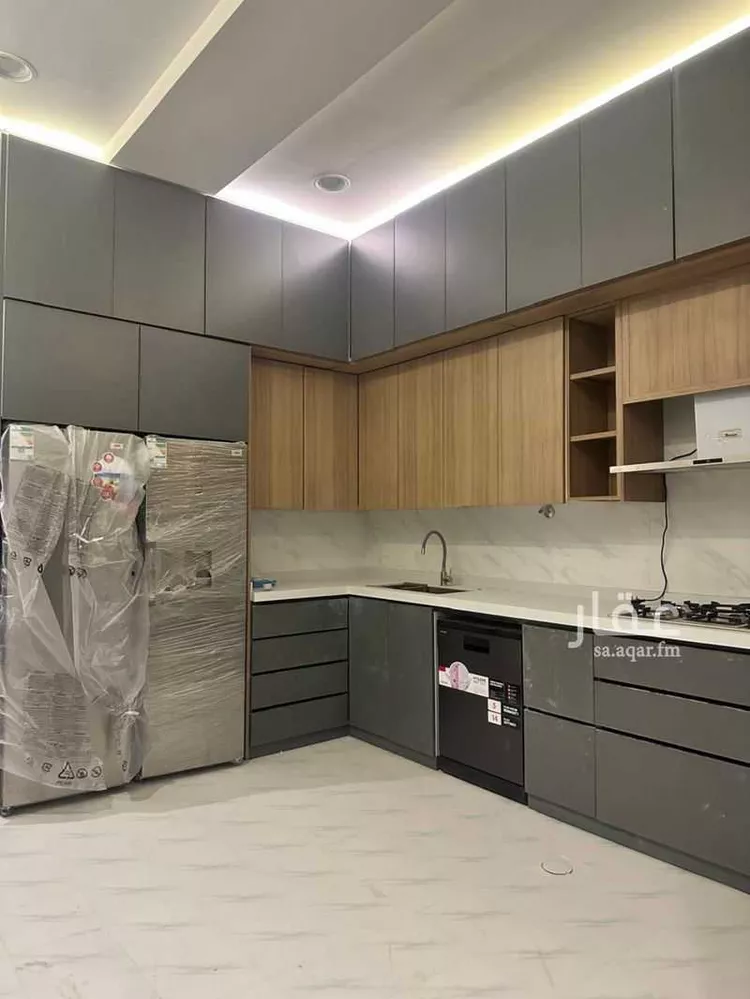 فيلا للإيجار في شارع الفاخرة, حي عكاظ, مدينة الرياض, منطقة الرياض صورة 3