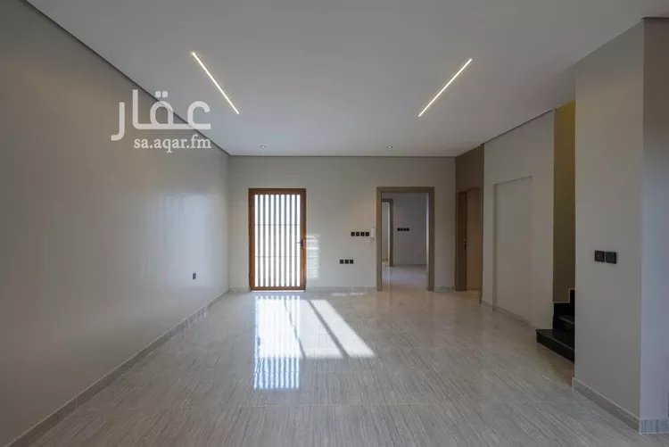 فيلا للبيع في شارع القبه, حي الأمواج, مدينة الخبر, المنطقة الشرقية 12
