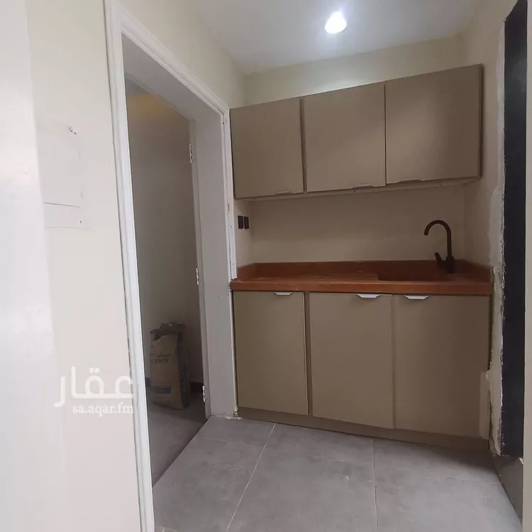 شقة للإيجار في شارع الشهارين, حي اليرموك, مدينة الرياض, منطقة الرياض صورة 2